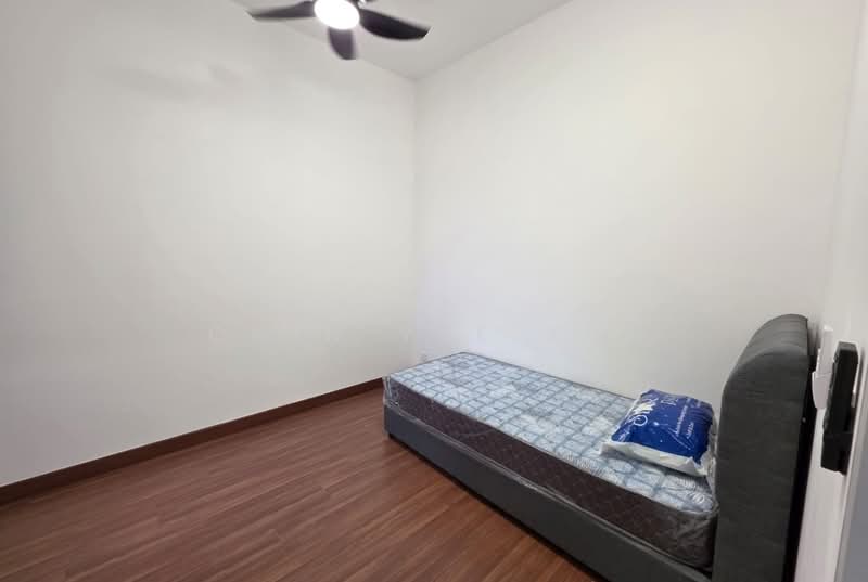 Service Residence for Rent at SUNSURIA FORUM SERVICED APARTMENT - Chin Yee Xin - Bedroom - PropertyGuru.com.my
