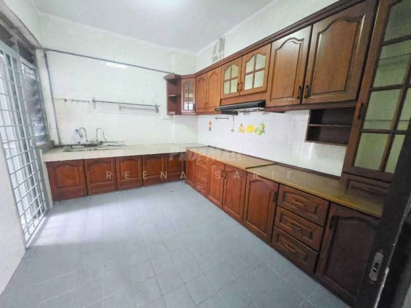 Kondominium untuk Dijual di Tiara Kelana - Reena Sarif - Kitchen - PropertyGuru.com.my