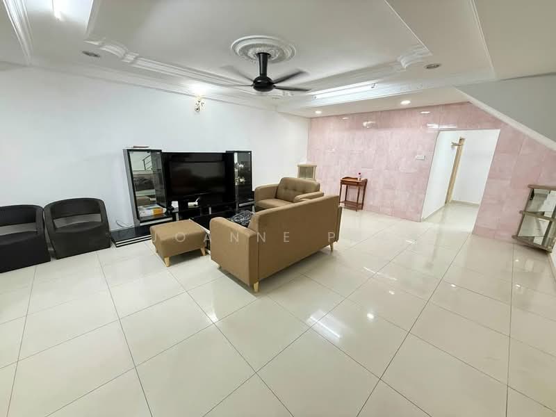 Rumah Teres 2 Tingkat untuk Dijual di Bandar Bukit Tinggi (Klang) - Joanne Pua - Living Room - PropertyGuru.com.my