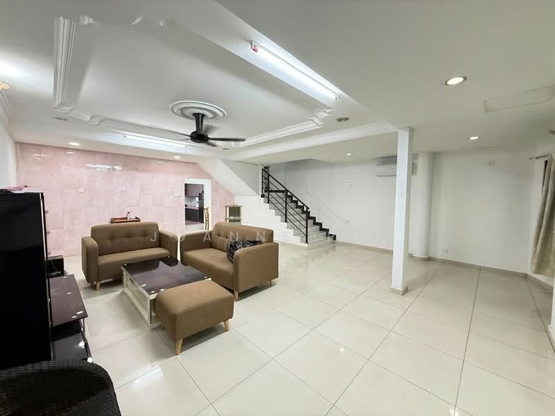 2-storey Terraced House for Rent in Bandar Bukit Tinggi (Klang) - Joanne Pua - Living Room - PropertyGuru.com.my