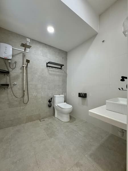 Bungalow for Rent in Taman Abad (Johor Bahru) - Wee Howe - Bathroom - PropertyGuru.com.my