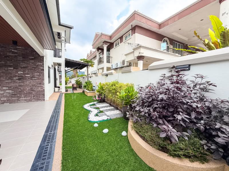 Rumah Berkembar untuk Dijual di Ulu Kelang (Melawati) - Aisyah Abdul Manap - Exterior - PropertyGuru.com.my