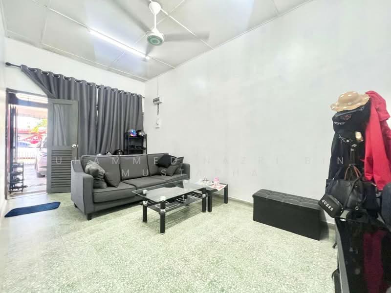 1-storey Terraced House for Sale in Taman Banting Jaya (Banting) - Muhammed Nazri bin Mustapha - Living Room - PropertyGuru.com.my