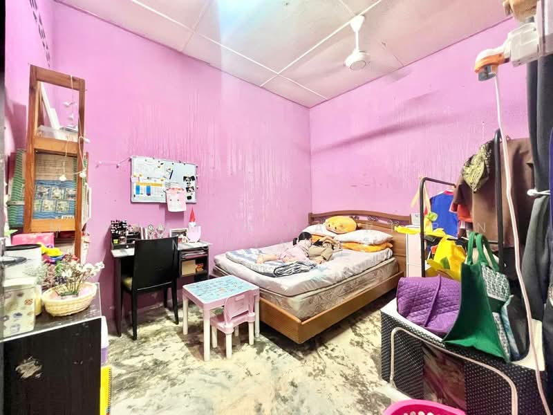 1-storey Terraced House for Sale in Taman Banting Jaya (Banting) - Muhammed Nazri bin Mustapha - Bedroom - PropertyGuru.com.my