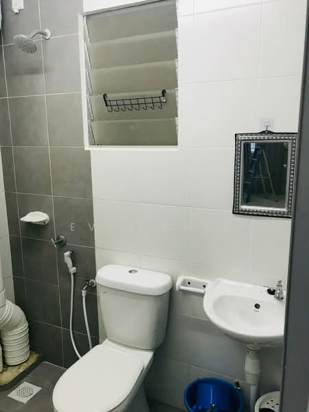 Apartment for Sale at De Kiara - Evan Chan - Bathroom - PropertyGuru.com.my