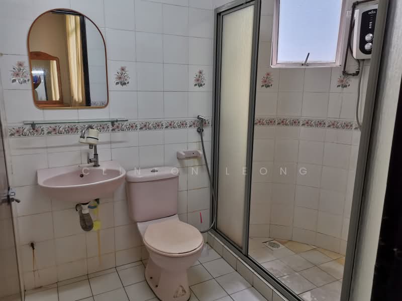 Condominium for Sale at Venice Hill - Clinton Leong - Bathroom - PropertyGuru.com.my