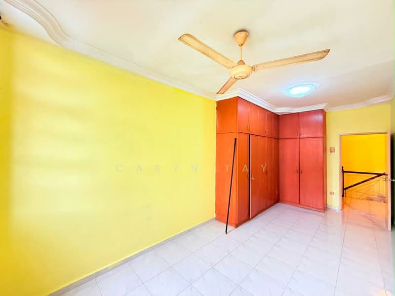 Rumah Teres 2-Tingkat untuk Dijual di Taman Dato' Chellam (Ulu Tiram) - Caryn Tay - PropertyGuru.com.my