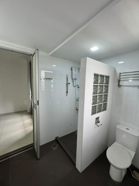 Condominium for Rent at The Straits View Condominium - Celine Yong - Bathroom - PropertyGuru.com.my