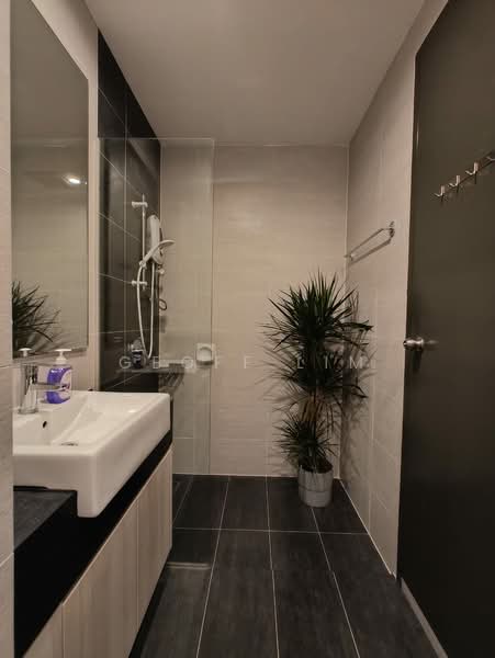 Condominium for Rent at Queensville - Geoff Lim - Bathroom - PropertyGuru.com.my