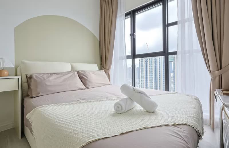 Servis Apartment untuk Dijual di Emerald 9 - Lucus Goh - Bedroom - PropertyGuru.com.my