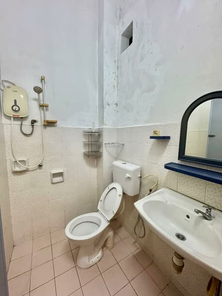 1-storey Terraced House for Sale in Bukit Indah (Iskandar Puteri (Nusajaya)) - Annie Low - Bathroom - PropertyGuru.com.my