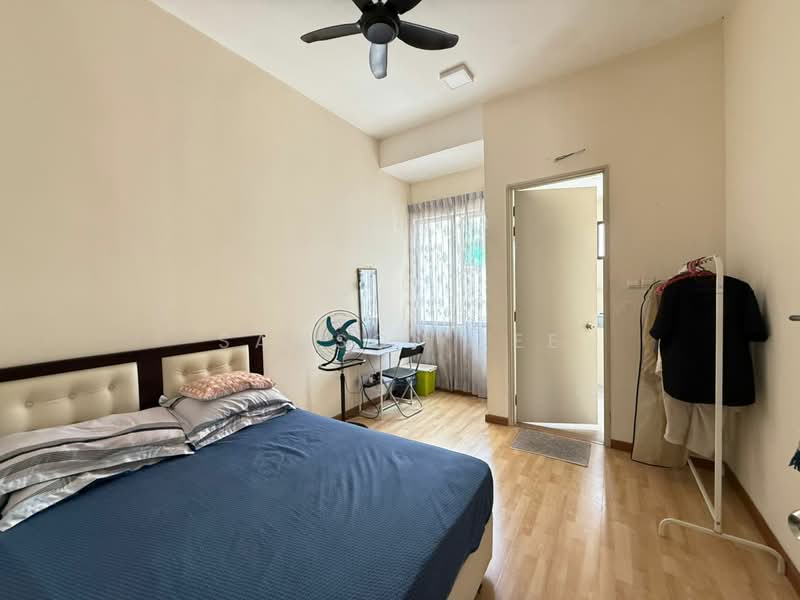 3-storey Terraced House for Sale in Taman Anggun 3 (Rawang) - Samson Lee - Bedroom - PropertyGuru.com.my