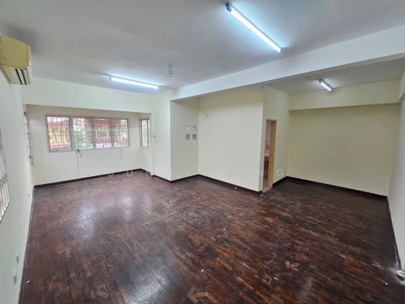 Rumah Teres 2.5 Tingkat untuk Dijual di Bandar Puteri Puchong (Puchong) - SUNNY YONG - Living Room - PropertyGuru.com.my