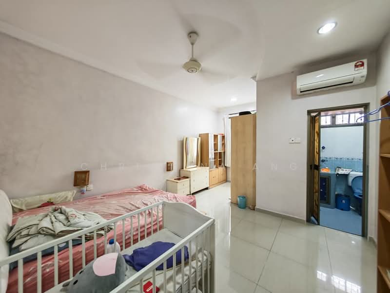 2-storey Terraced House for Sale in Taman Desa Tebrau (Tebrau) - Christina Ang - Bedroom - PropertyGuru.com.my