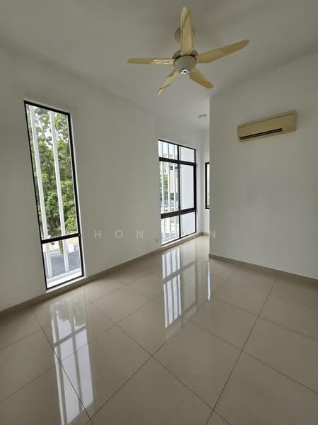 Rumah Teres 3 Tingkat untuk Dijual di Kinrara Residence (Puchong) - Hon Ian - Interior - PropertyGuru.com.my