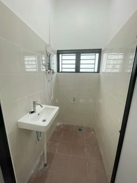 1-storey Terraced House for Sale in Johor Bahru (Johor) - Zack Chow - Bathroom - PropertyGuru.com.my