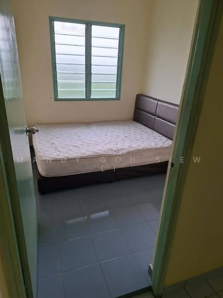 Flat for Rent at Bandar Baru Permas Jaya - Mandy Goh Siew Li - Bedroom - PropertyGuru.com.my