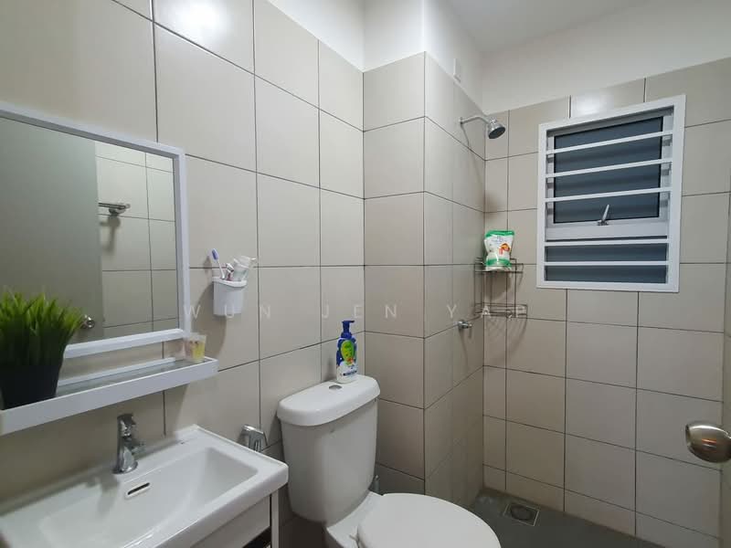 Kediaman Servis untuk Disewa di Nexus @ Kajang Station (Tower B) - Wun Jen Yap - Bathroom - PropertyGuru.com.my