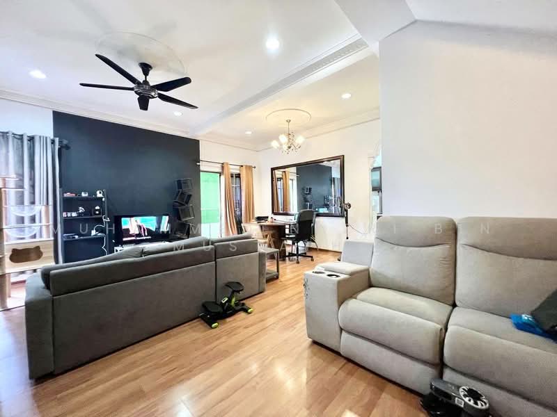 Rumah Kluster untuk Dijual di Bandar Bukit Mahkota (Bangi) - Muhammed Nazri bin Mustapha - Living Room - PropertyGuru.com.my