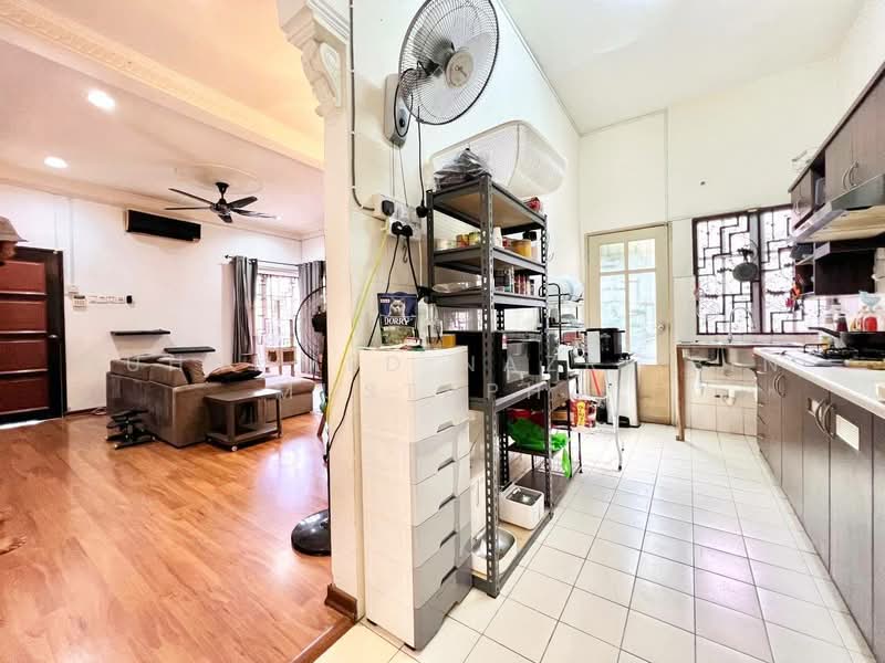 Rumah Kluster untuk Dijual di Bandar Bukit Mahkota (Bangi) - Muhammed Nazri bin Mustapha - Living Room - PropertyGuru.com.my
