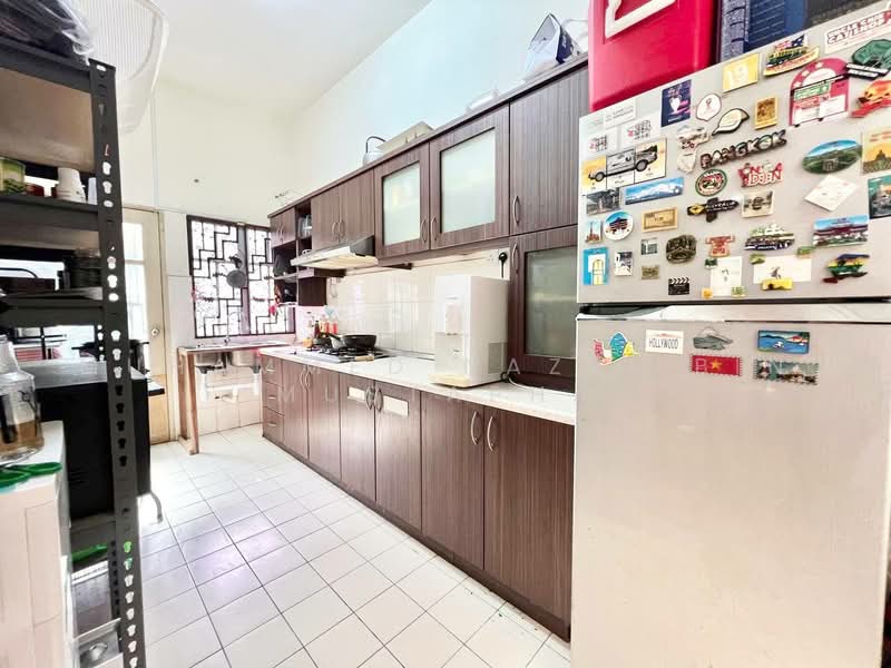 Rumah Kluster untuk Dijual di Bandar Bukit Mahkota (Bangi) - Muhammed Nazri bin Mustapha - Kitchen - PropertyGuru.com.my