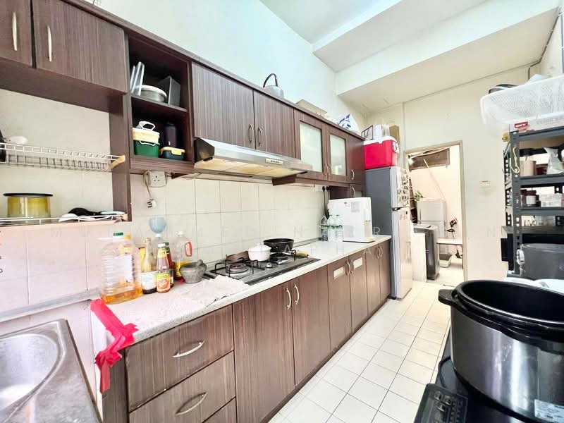 Rumah Kluster untuk Dijual di Bandar Bukit Mahkota (Bangi) - Muhammed Nazri bin Mustapha - Kitchen - PropertyGuru.com.my