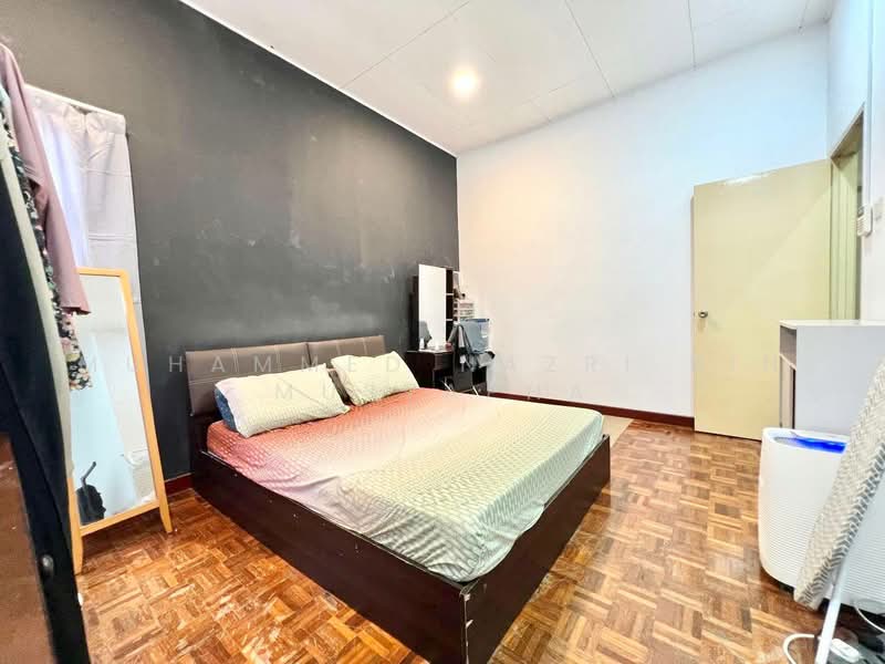 Rumah Kluster untuk Dijual di Bandar Bukit Mahkota (Bangi) - Muhammed Nazri bin Mustapha - Bedroom - PropertyGuru.com.my