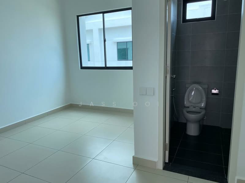 Rumah Teres untuk Dijual di Bandar Cassia (Batu Kawan) - Jass Ooi - Bathroom - PropertyGuru.com.my