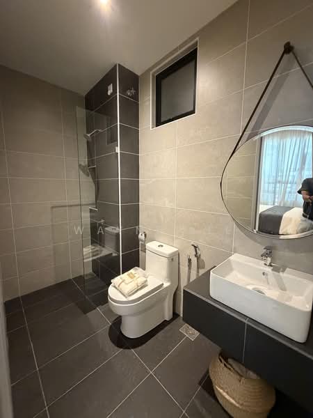 Service Residence for Sale at TRELLIS RESIDENCES - Wayne Lee - Bathroom - PropertyGuru.com.my