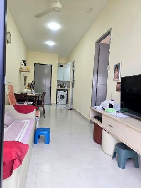 Servis Apartment untuk Dijual di VIM 3 @ Desa Park North - Keira Low - Living Room - PropertyGuru.com.my
