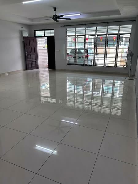 Rumah Teres 2 Tingkat untuk Dijual di Kinrara Residence (Puchong) - Hon Ian - Living Room - PropertyGuru.com.my