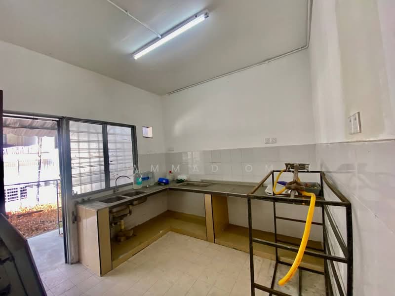 2-storey Terraced House for Sale in Taman Lestari Putra (Seri Kembangan) - Mohammad Omar - PropertyGuru.com.my