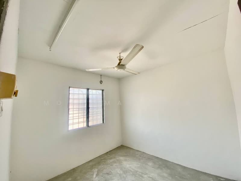 2-storey Terraced House for Sale in Taman Lestari Putra (Seri Kembangan) - Mohammad Omar - PropertyGuru.com.my