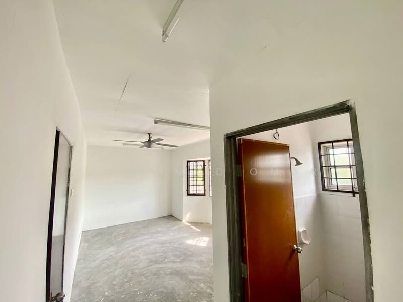 2-storey Terraced House for Sale in Taman Lestari Putra (Seri Kembangan) - Mohammad Omar - PropertyGuru.com.my