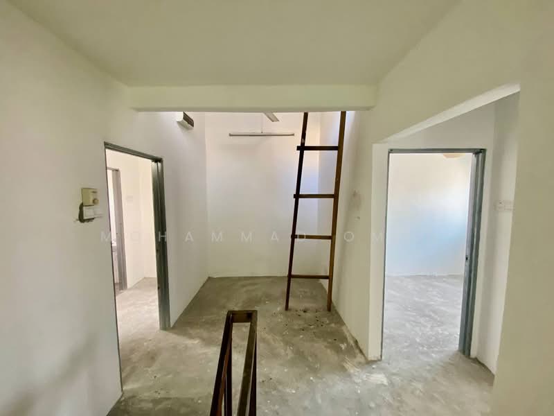 2-storey Terraced House for Sale in Taman Lestari Putra (Seri Kembangan) - Mohammad Omar - PropertyGuru.com.my