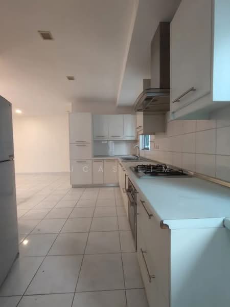Service Residence for Sale at Kiara Designer Suites - Lucas Lim - Kitchen - PropertyGuru.com.my