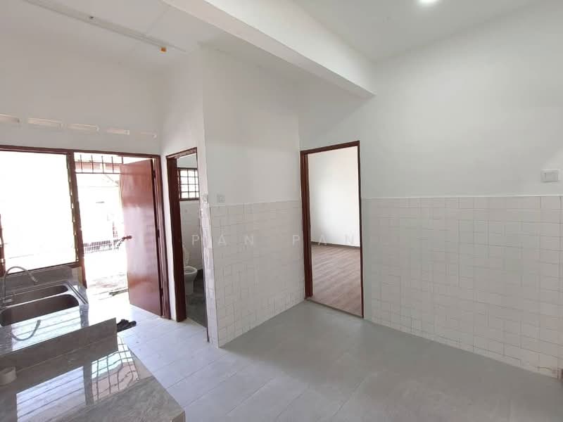 Rumah Teres 1 Tingkat untuk Disewa di Taman Puteri Wangsa (Ulu Tiram) - Pan Pan - PropertyGuru.com.my