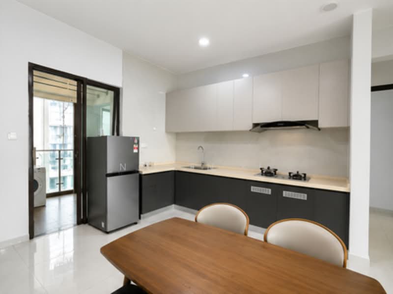 Condominium for Rent at Royal Strand @ Country Garden Danga Bay - NG ZEN XI - Kitchen - PropertyGuru.com.my