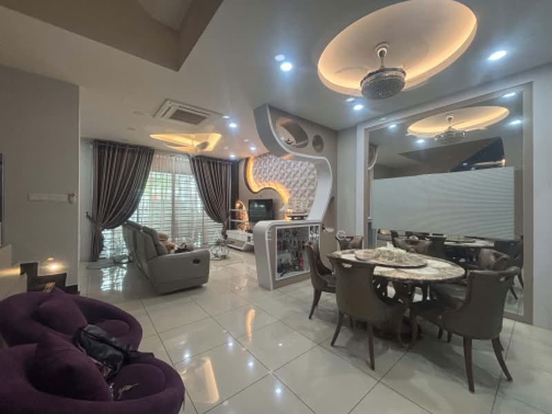 Rumah Teres 3 Tingkat untuk Dijual di Taman Desa Oren (Butterworth) - Jane Ng - Living Room - PropertyGuru.com.my
