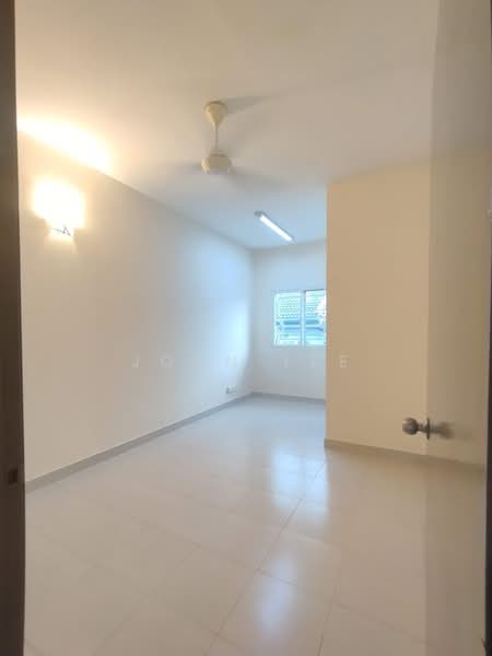 2-storey Terraced House for Rent in Setia Perdana (Setia Alam) - John Tee - Interior - PropertyGuru.com.my