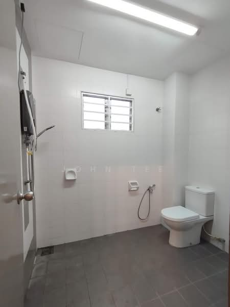 2-storey Terraced House for Rent in Setia Perdana (Setia Alam) - John Tee - Bathroom - PropertyGuru.com.my