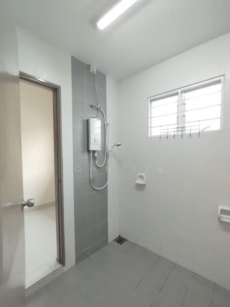 2-storey Terraced House for Rent in Setia Perdana (Setia Alam) - John Tee - Bathroom - PropertyGuru.com.my