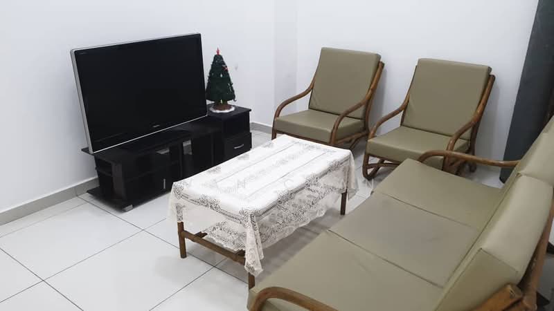 Servis Apartment untuk Dijual di Avenue D'Vogue - Ivan Chan - Living Room - PropertyGuru.com.my