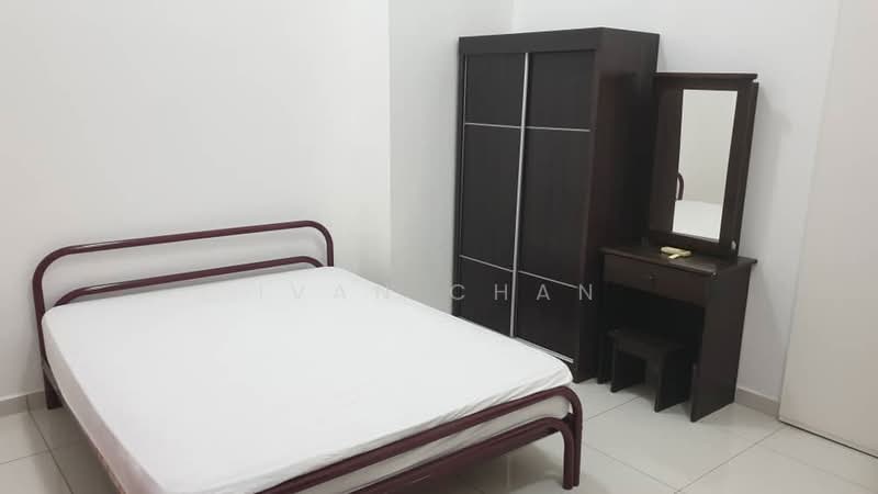 Servis Apartment untuk Dijual di Avenue D'Vogue - Ivan Chan - Bedroom - PropertyGuru.com.my