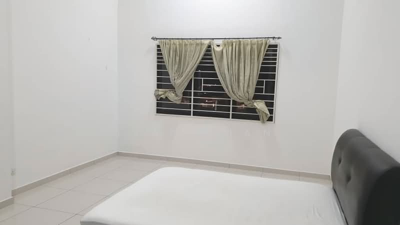 Servis Apartment untuk Dijual di Avenue D'Vogue - Ivan Chan - Bedroom - PropertyGuru.com.my
