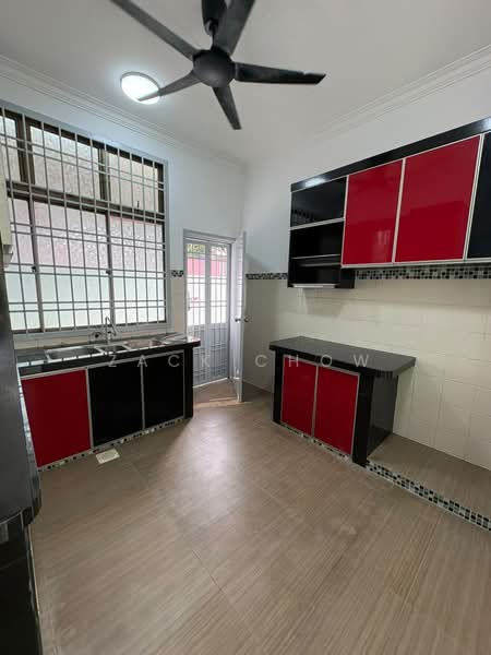 Rumah Teres 1 Tingkat untuk Dijual di Taman Puteri Wangsa (Ulu Tiram) - Zack Chow - Kitchen - PropertyGuru.com.my