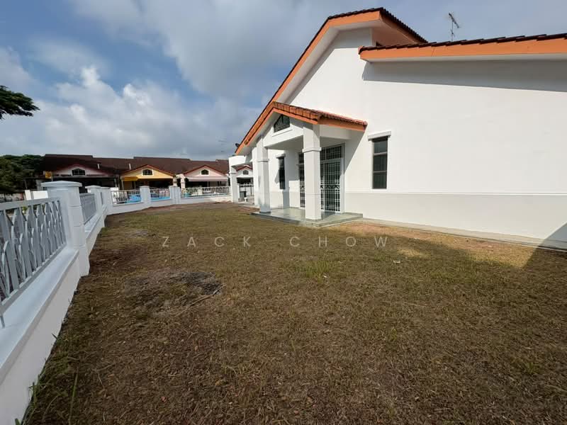Rumah Teres 1 Tingkat untuk Dijual di Taman Puteri Wangsa (Ulu Tiram) - Zack Chow - Exterior - PropertyGuru.com.my