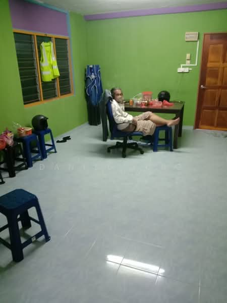 Flat for Sale at Taman Desa Rakyat Perdana - Daniel Yong - Living Room - PropertyGuru.com.my