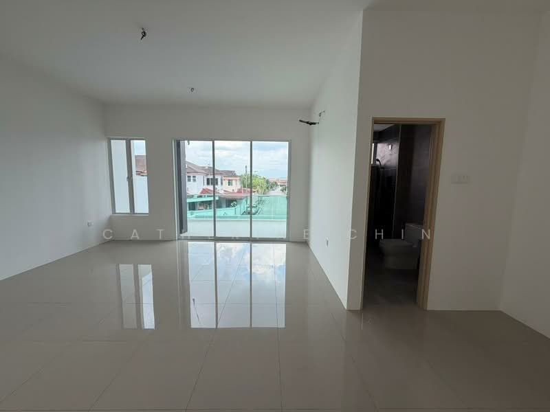 Rumah Teres 2 Tingkat untuk Dijual di Ipoh (Perak) - Catherine Chin - Living Room - PropertyGuru.com.my