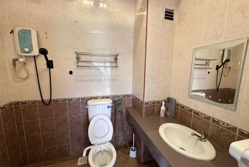 Pangsapuri untuk Dijual di Prima Saujana - Jessica Lim - Bathroom - PropertyGuru.com.my